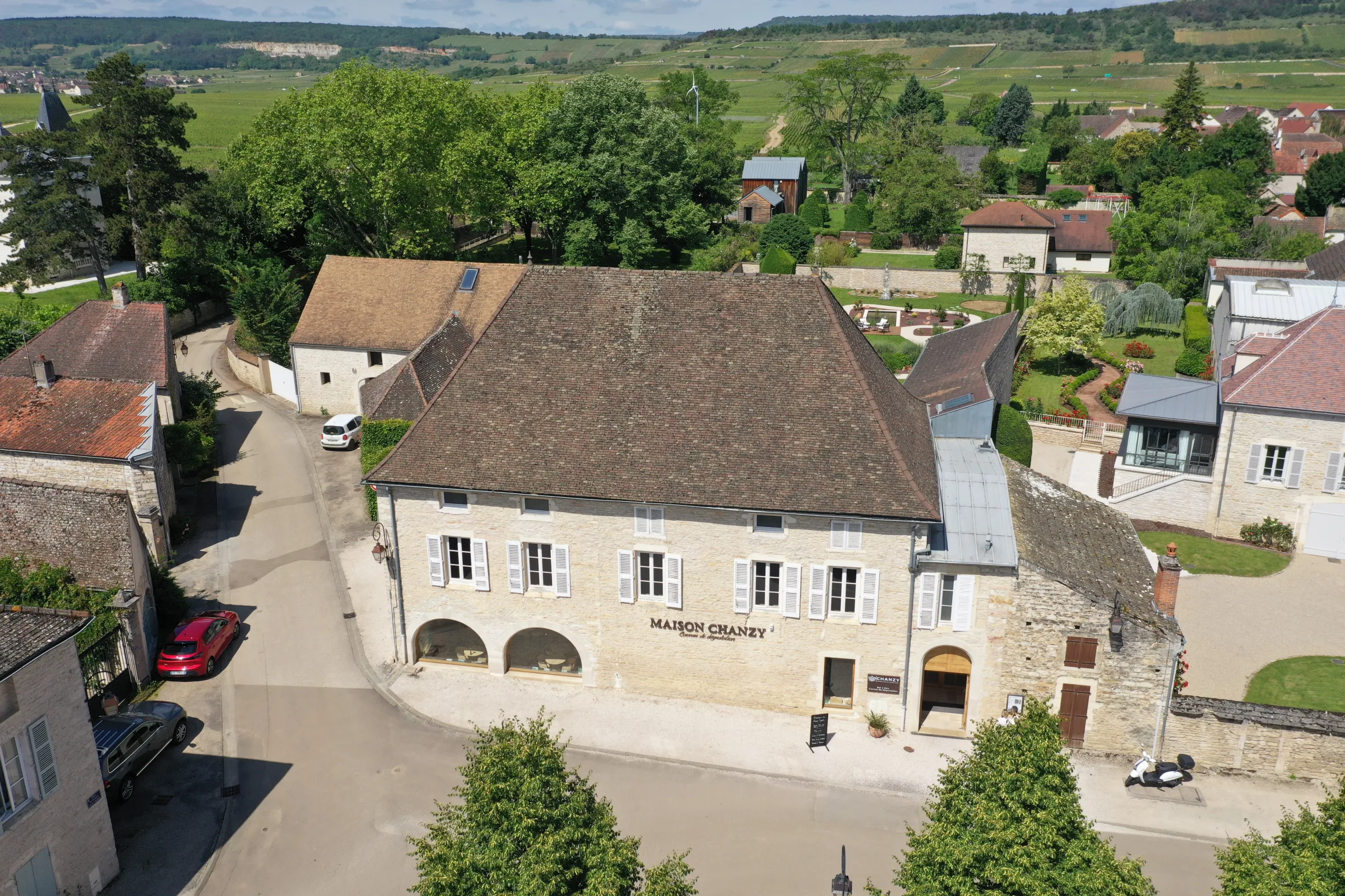 Maison Chanzy — Un vignoble au cœur de la Bourgogne
